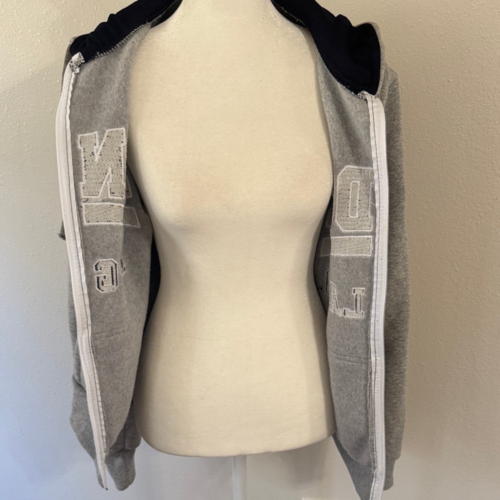 Gray London England Hoodie - Picture 8 of 8